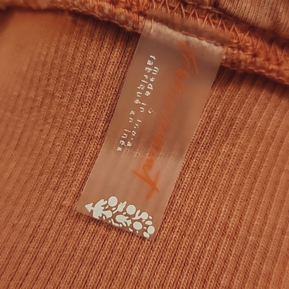 FP Movement Shelter Hoodie - washed peach - Picture 13 of 13
